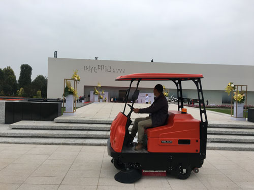 物業掃地車多少錢